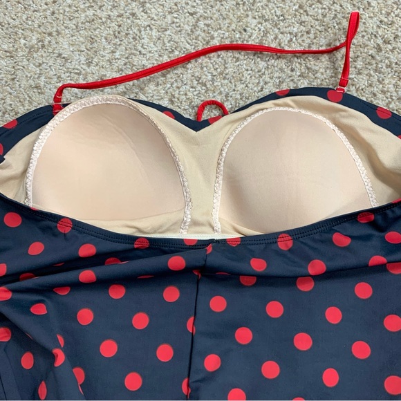 Bettie Page polka dot retro swimsuit - Picture 4 of 11
